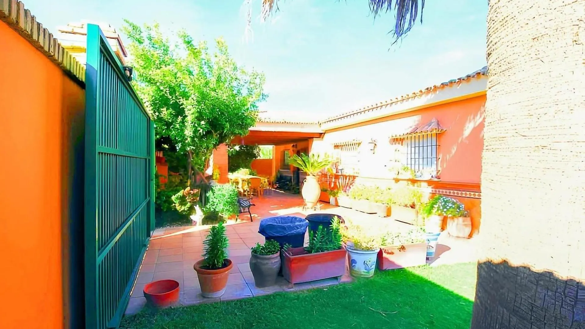 Chalet Con Piscina Privada Y Amplio Jardin En El Puerto De Santa Maria - Solo Familias Y Parejas Holiday home